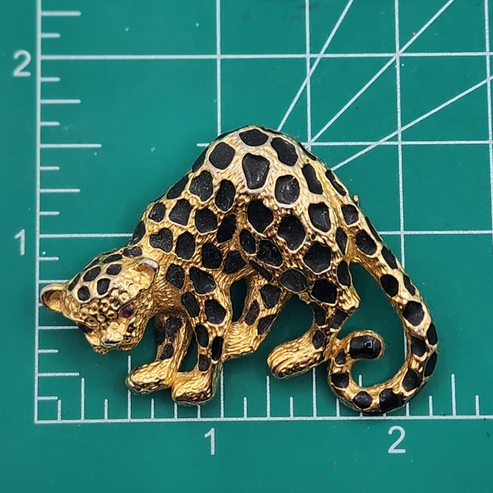 Vintage Park Lane Enamel Leopard Brooch/Pendant Red Rhinestone Eyes - Picture 6 of 8